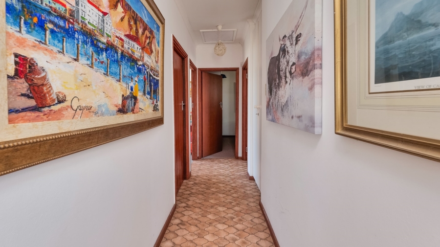 6 Bedroom Property for Sale in Arniston Western Cape